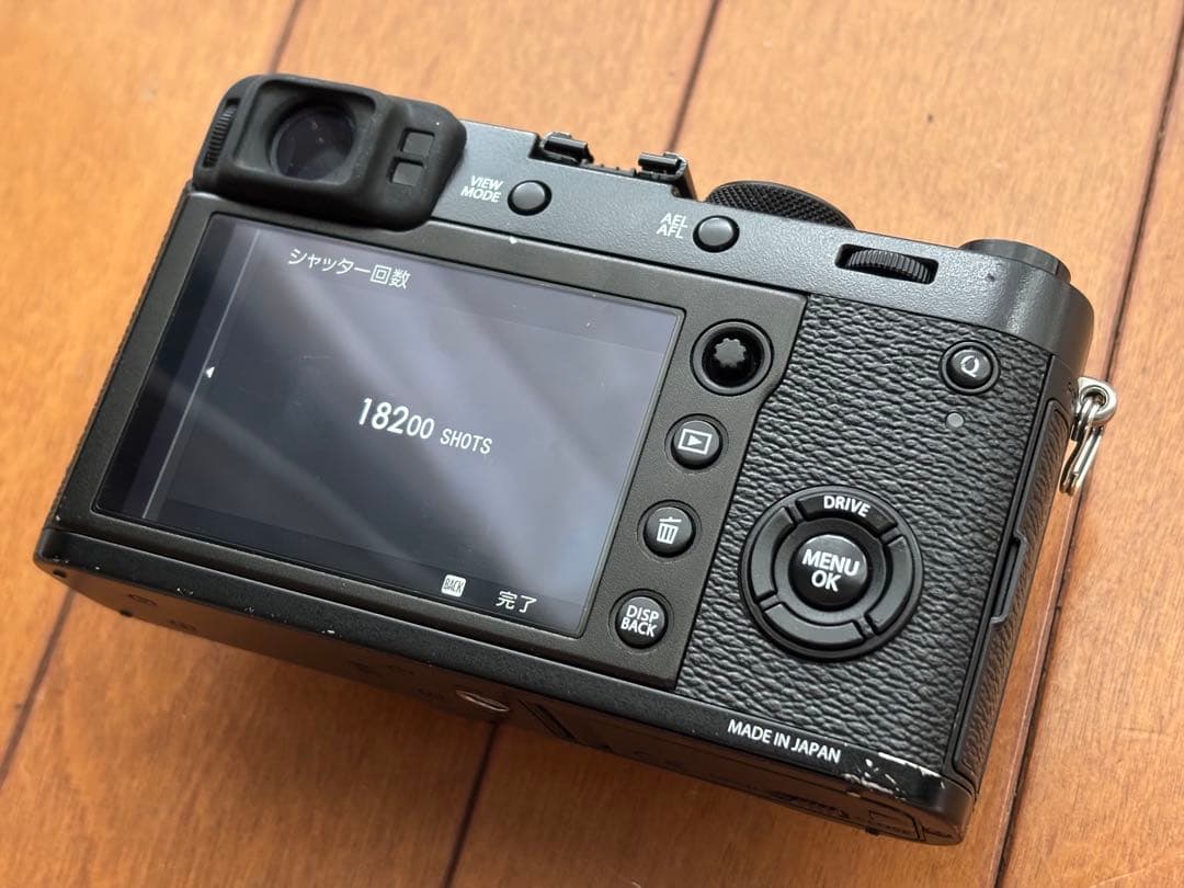 FUJIFILM X100F ブラック　(訳アリ)