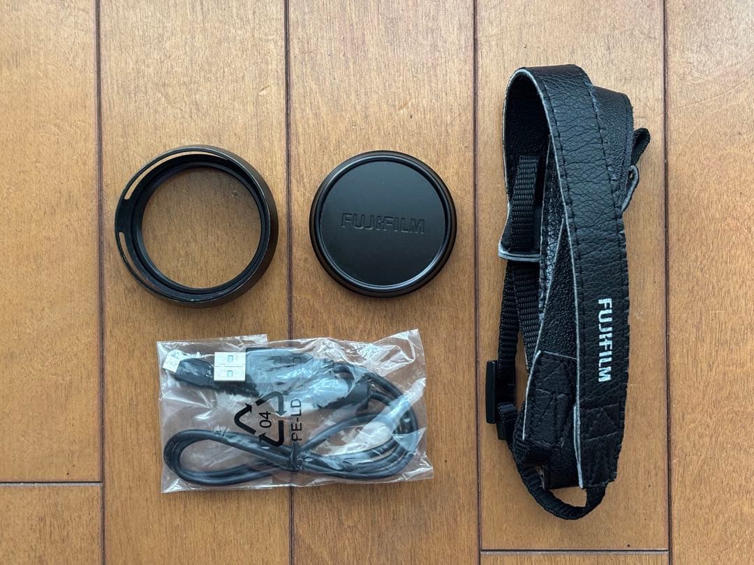 FUJIFILM X100F ブラック　(訳アリ)