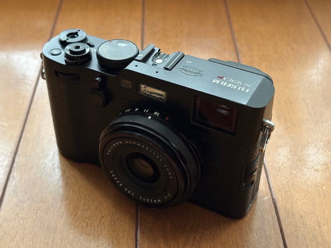 FUJIFILM X100F ブラック　(訳アリ)