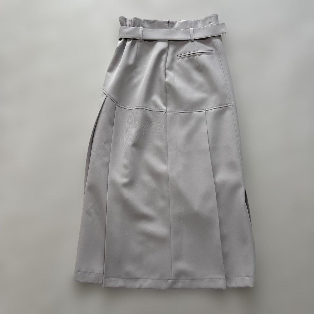 【難あり】新品タグ付き ランダムカットデザインスカート アイボリー