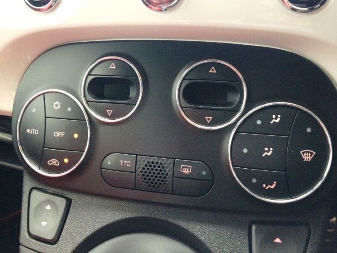 フィアット500 .アバルト595.500 オートエアコン用アルミリング！