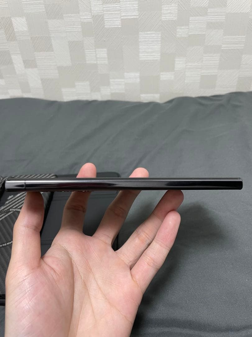 Samsung Galaxy S23 Ultra 本体 + ケース