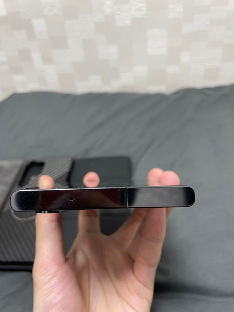 Samsung Galaxy S23 Ultra 本体 + ケース