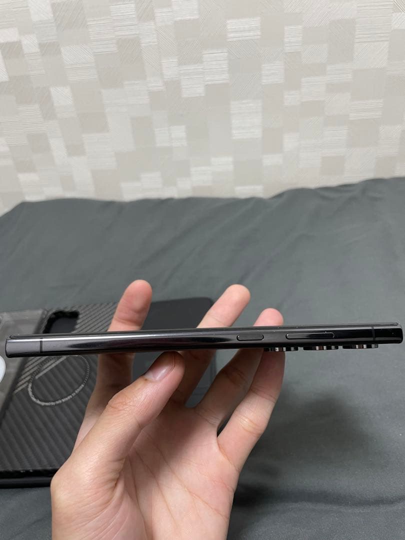 Samsung Galaxy S23 Ultra 本体 + ケース