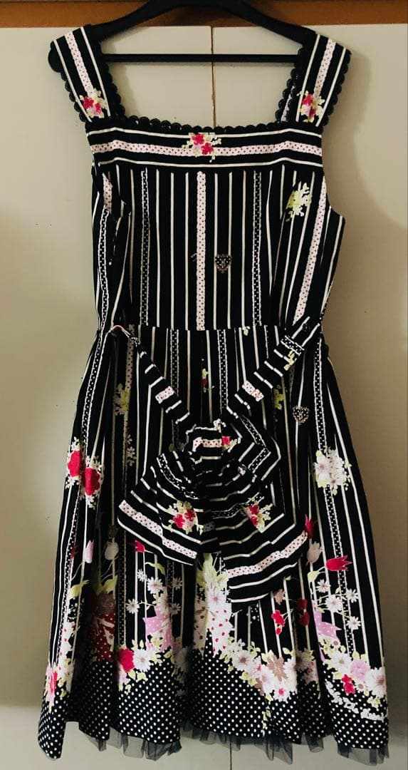 ベイビーザスターズシャインブライト　ジャンパースカート