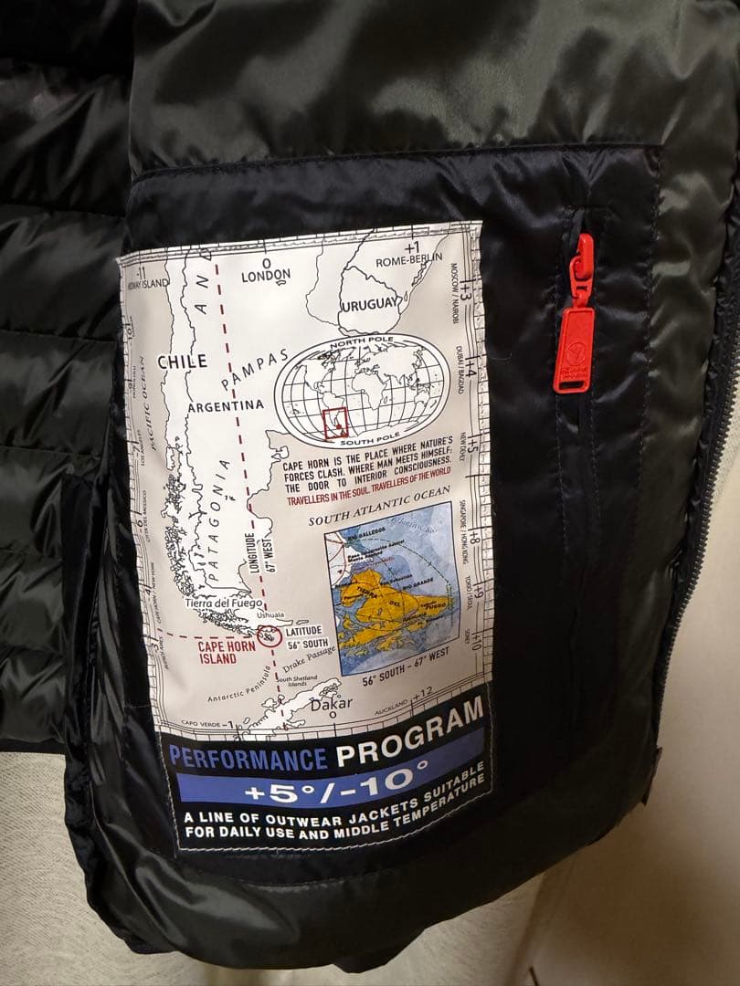 値下げほぼ未使用品Cape Horn ブラック ダウンジャケット