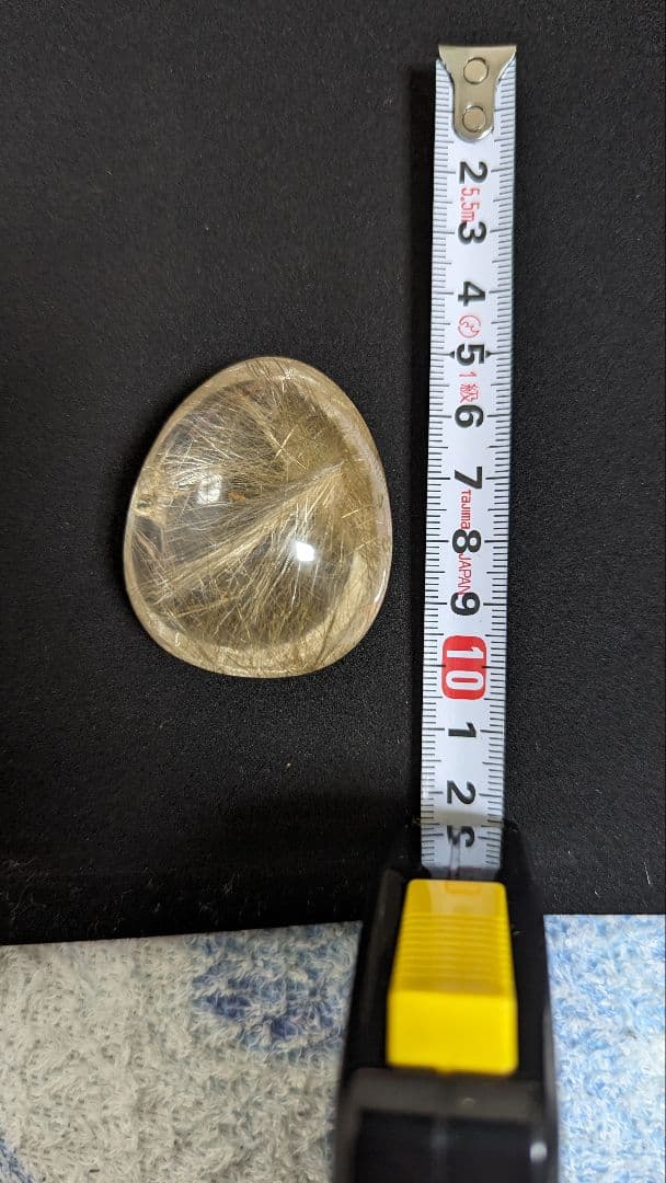 シルバールチル　卵型　針水晶