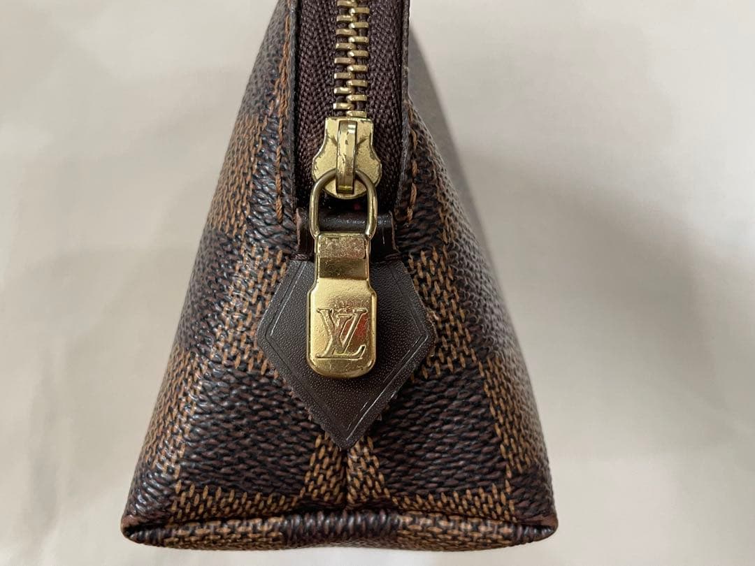 ルイ・ヴィトンポーチのポシェット・コスメティック PM