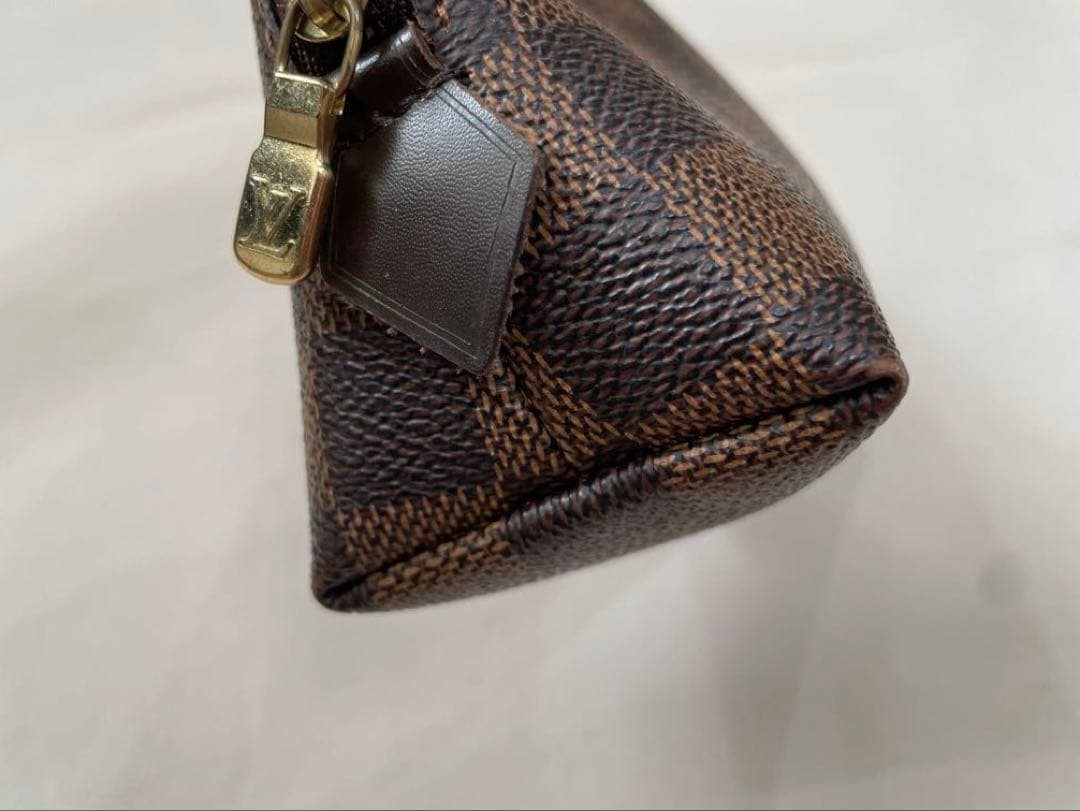 ルイ・ヴィトンポーチのポシェット・コスメティック PM