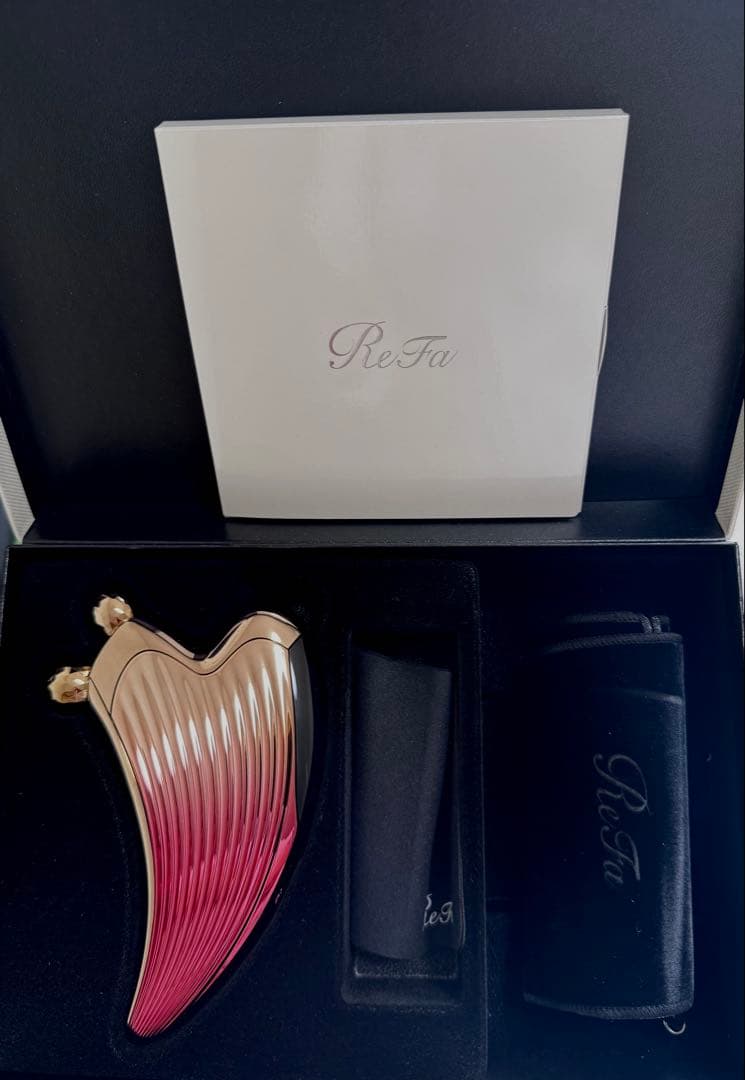 希少美品refa caxa ray red リファカッサレイ　美顔器　美容機器