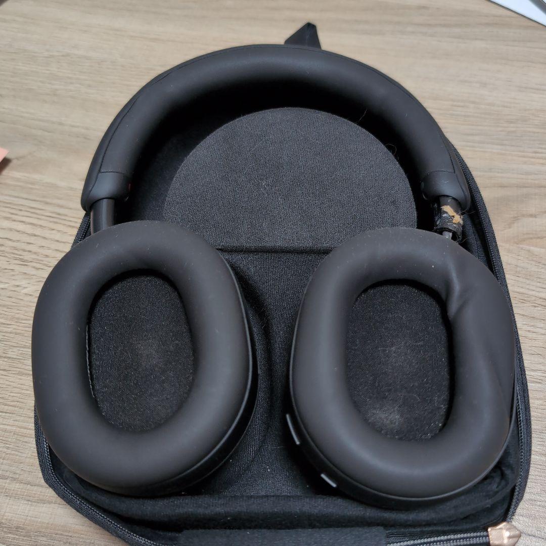 SONY　ブラック ワイヤレスヘッドホン