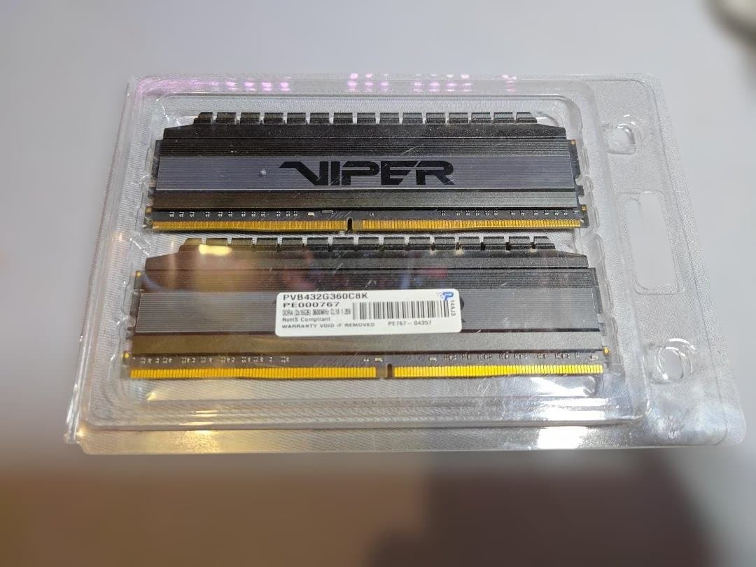 Viper 32GB DDR4 3600MHz メモリー