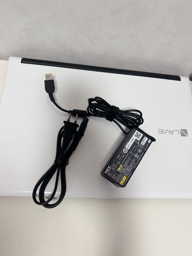 LAVIE Note Standard NS150/GAW ノートパソコン 本体