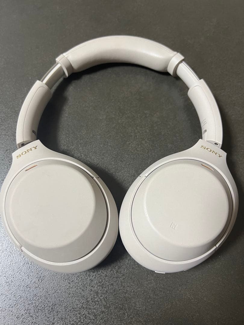 SONY ワイヤレスヘッドホン WH-1000XM4 本体のみ