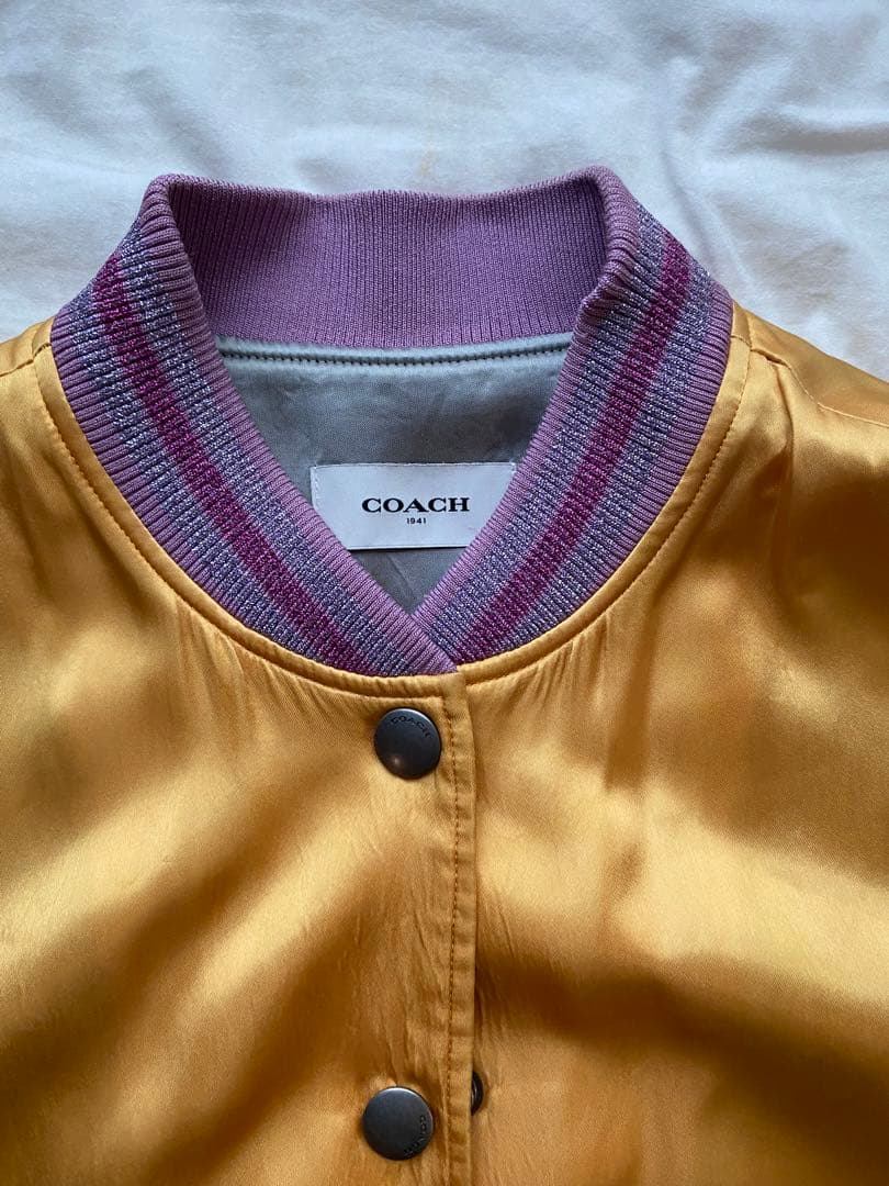 COACH ビジュー装飾 スカジャン M 仲里依紗着用　サテン