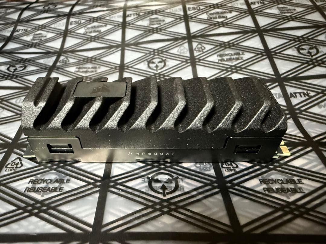 CORSAIR MP600 PRO XT 2TB Gen4 動作良好