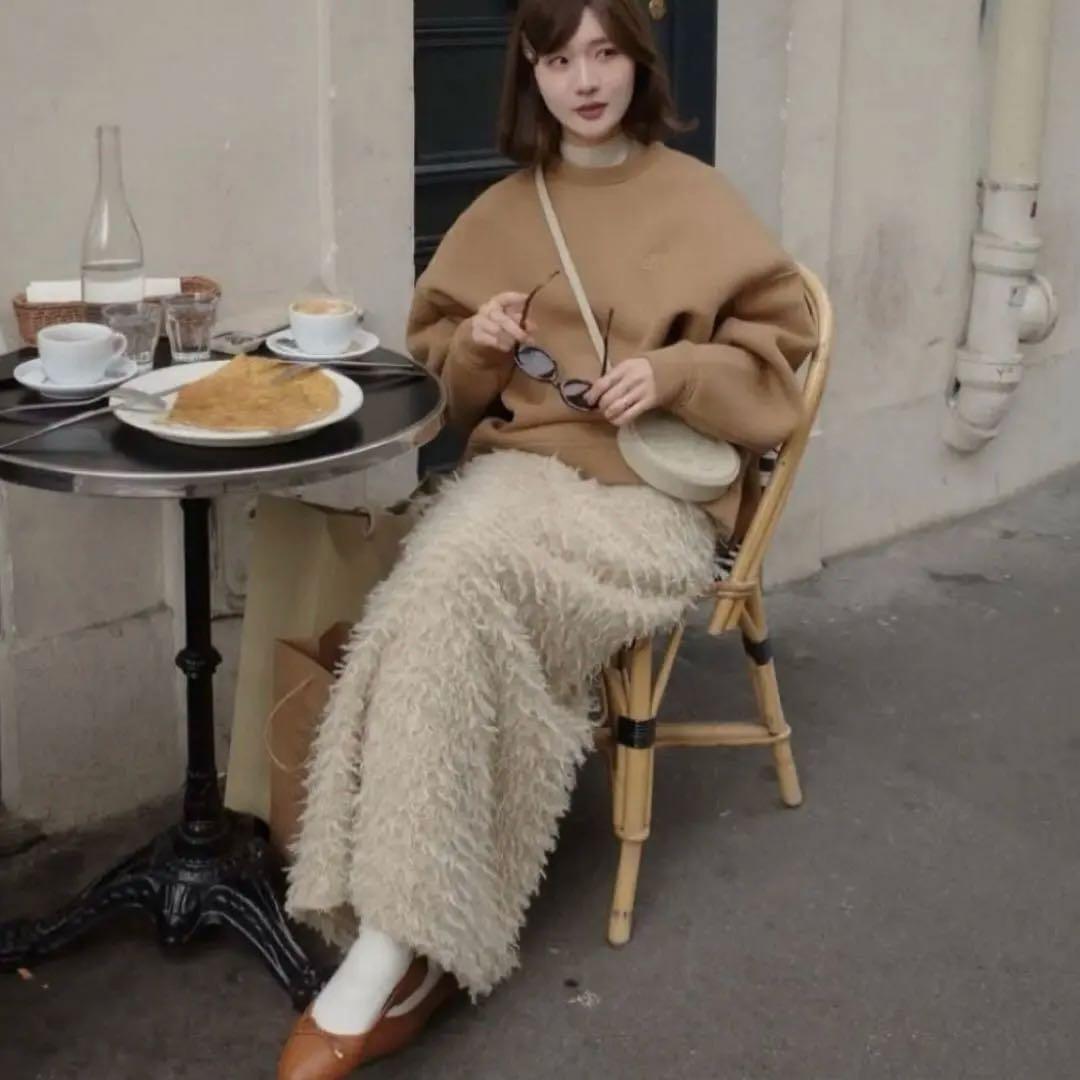 新品　Eaphi FLUFFY TIGHT SKIRT ベージュ