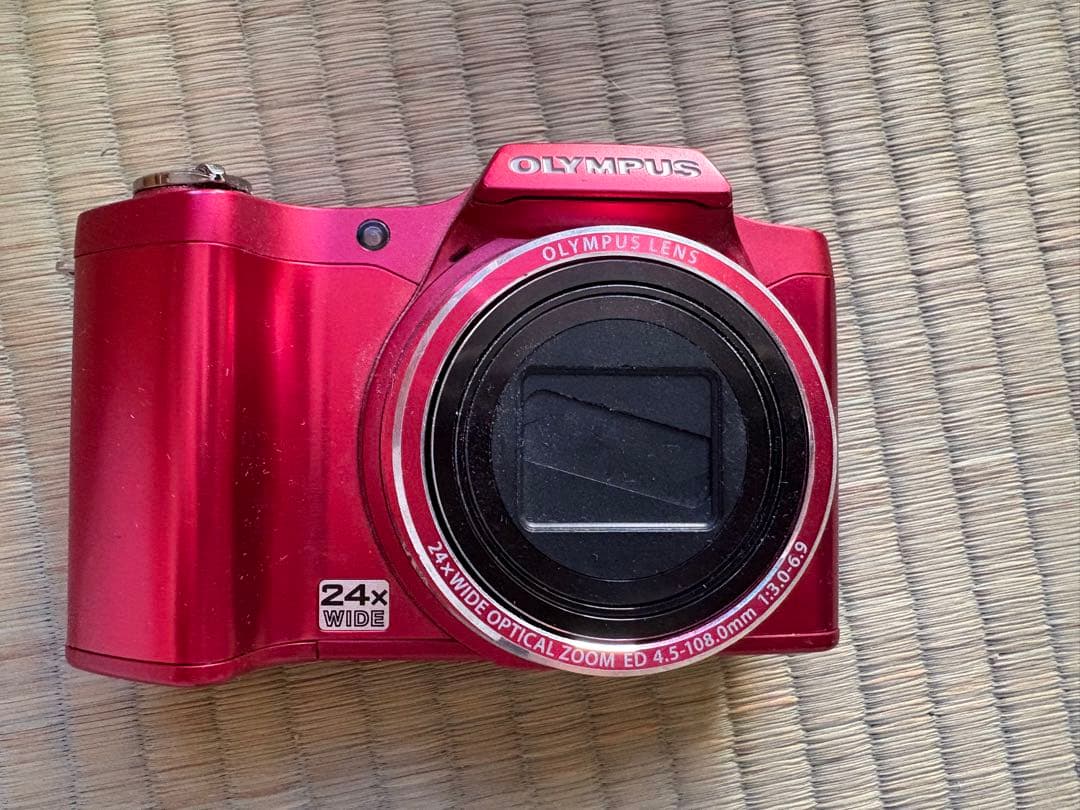 値下げ　デジカメ OLYMPUS SZ-11 レッド20倍ズーム