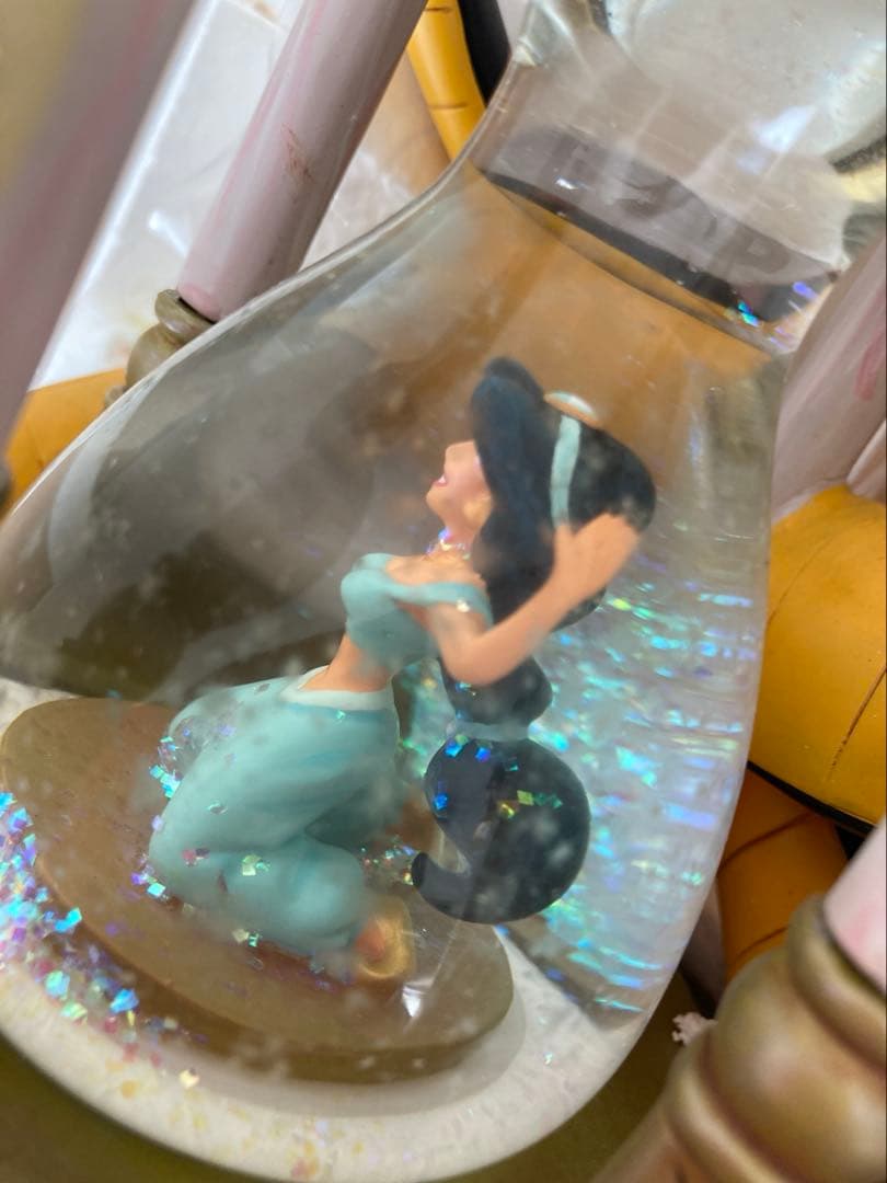 ディズニーストア　アラジン　スノーグローブオルゴール スノードーム　レア