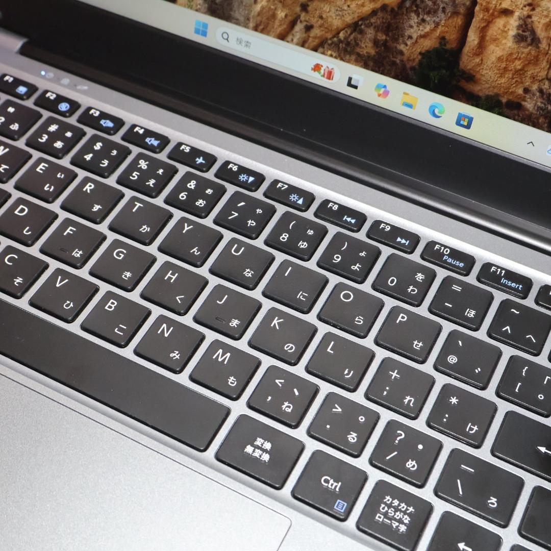 美品！Win11公式対応！高年式2022！メモリ8G/高速SSD/無線/カメラ