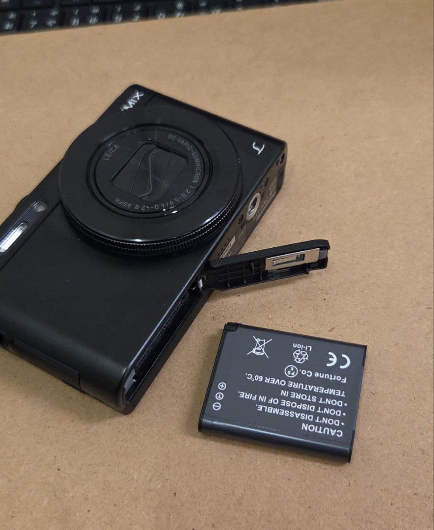 パナソニック LUMIX DMC-LF1