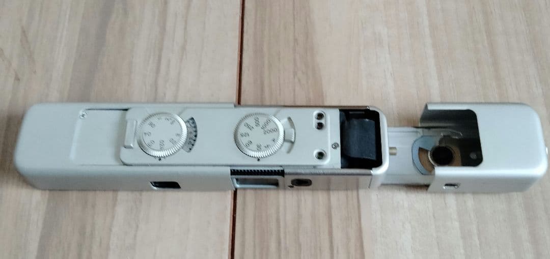 ミノックス・カメラ LX