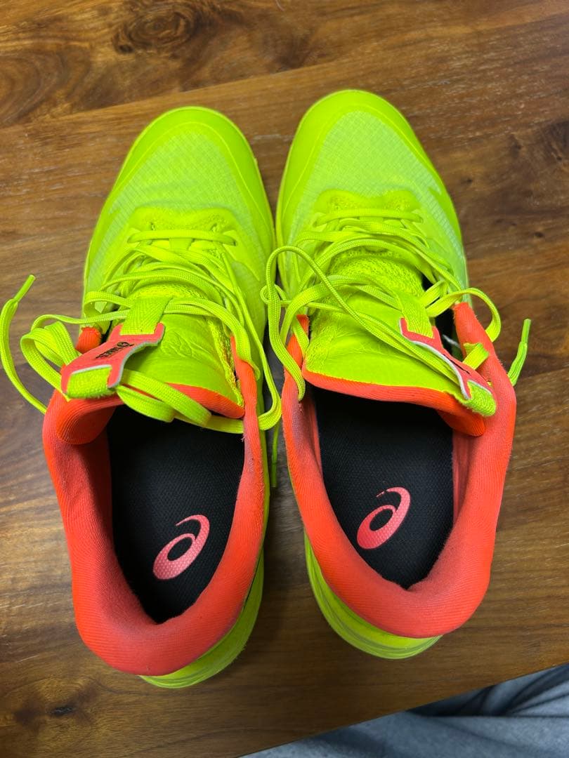 ASICS バスケットボールシューズ 蛍光イエロー/オレンジ