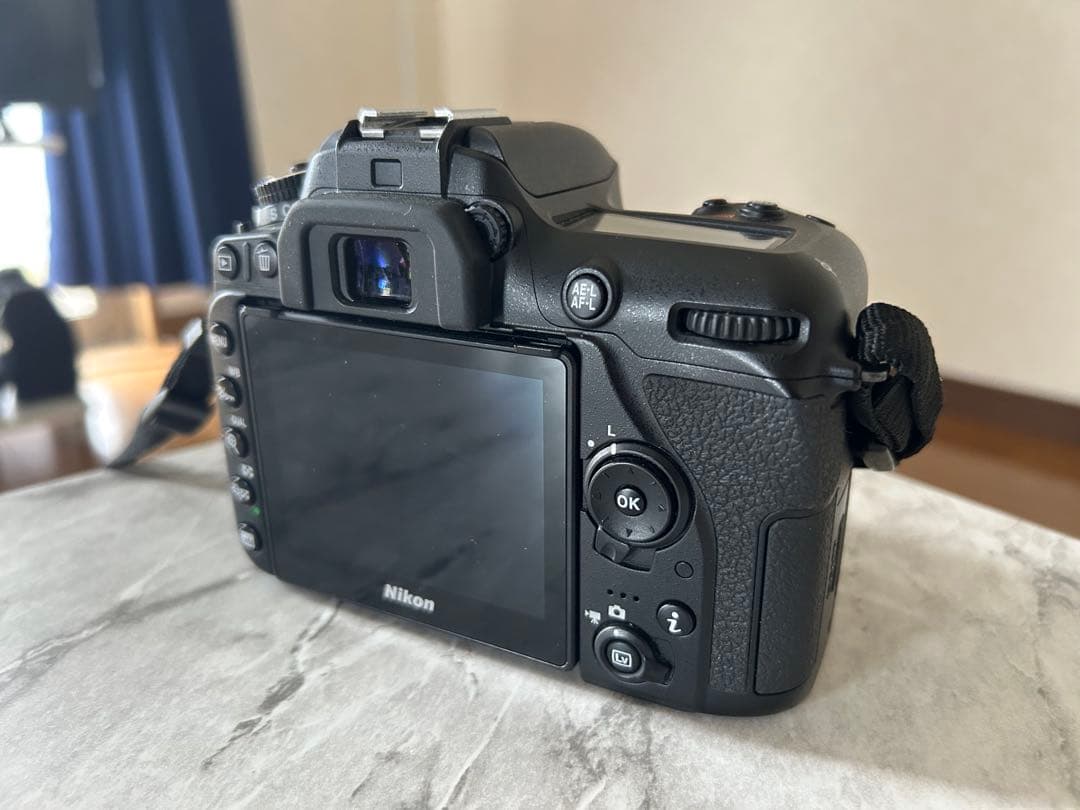 a*0様 Nikon D7500 デジタル一眼レフ キットレンズ＆単焦点レンズセ