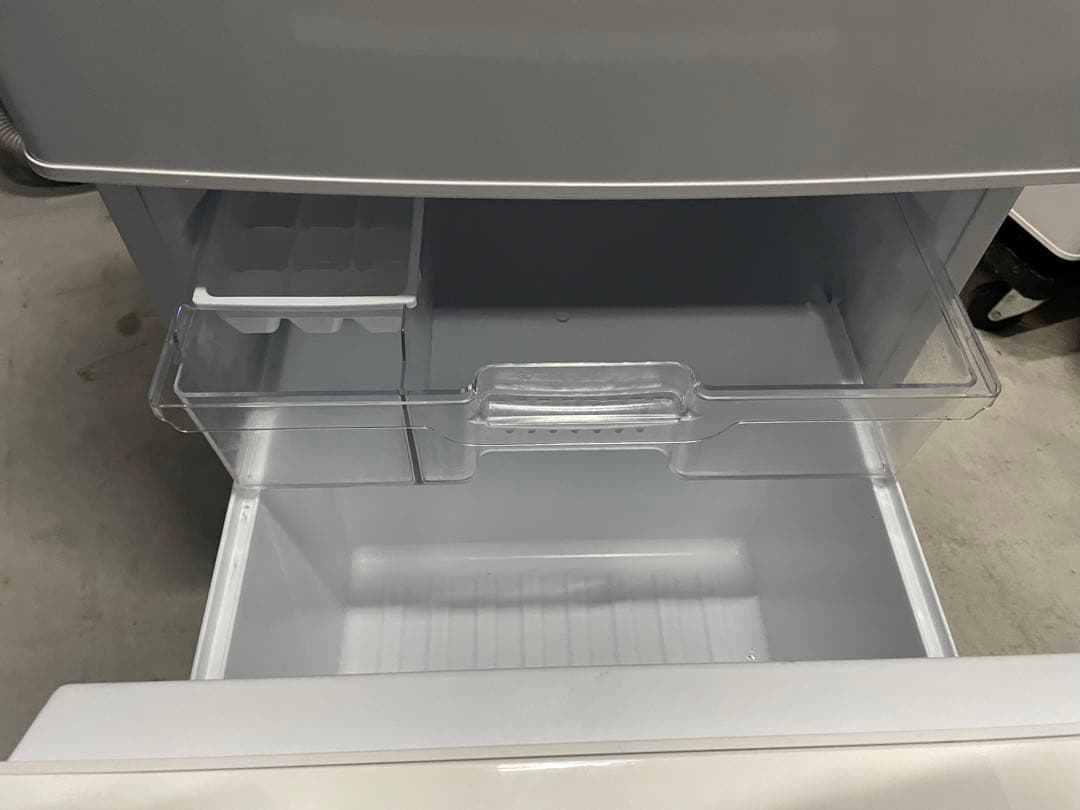 引取歓迎愛知　Panasonic　138L冷蔵庫　NR-BW14FJ-W