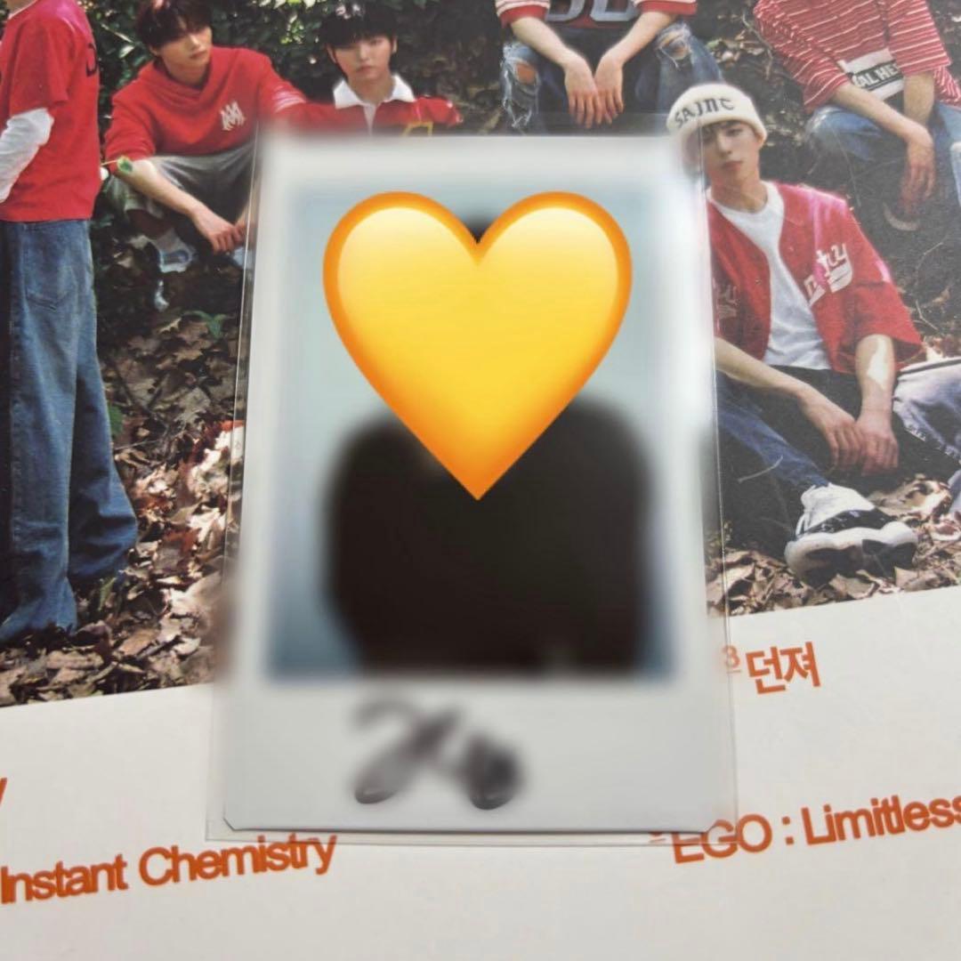 idntt ヒジュ ポラロイド