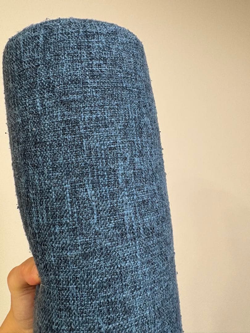 インディゴブルー　ボタン付きソファ