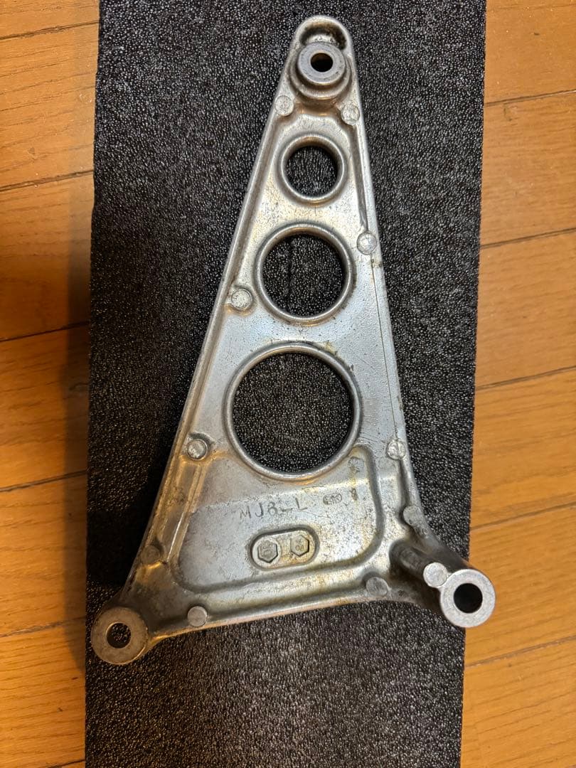 cbr400fライトステー(左側)のみ