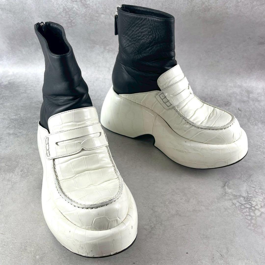 靴 LOEWE Crocodile Embossed Wedge Boots