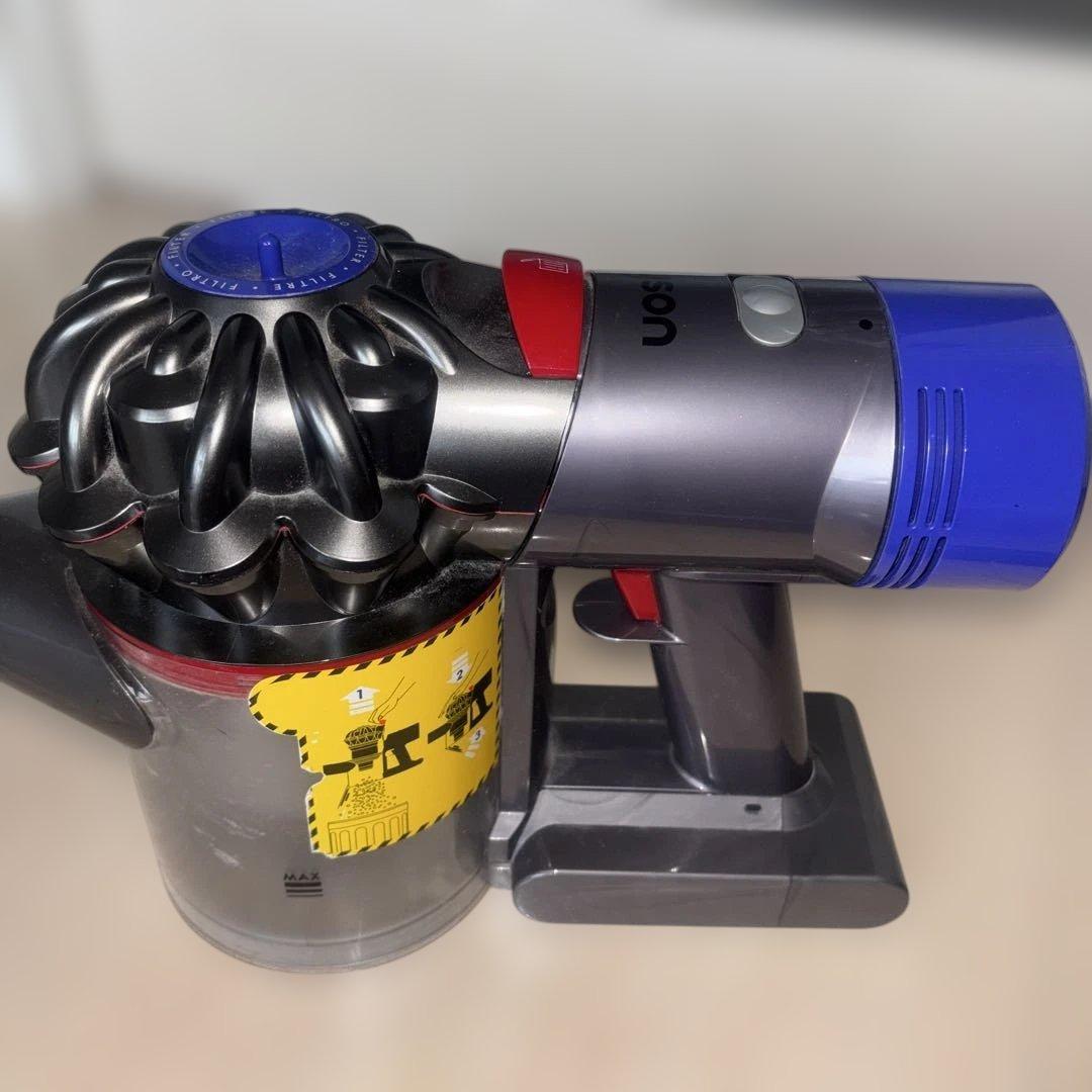 Dyson v7 fluffy SV11 ダイソン 動作品 蛇腹交換済　充電器付