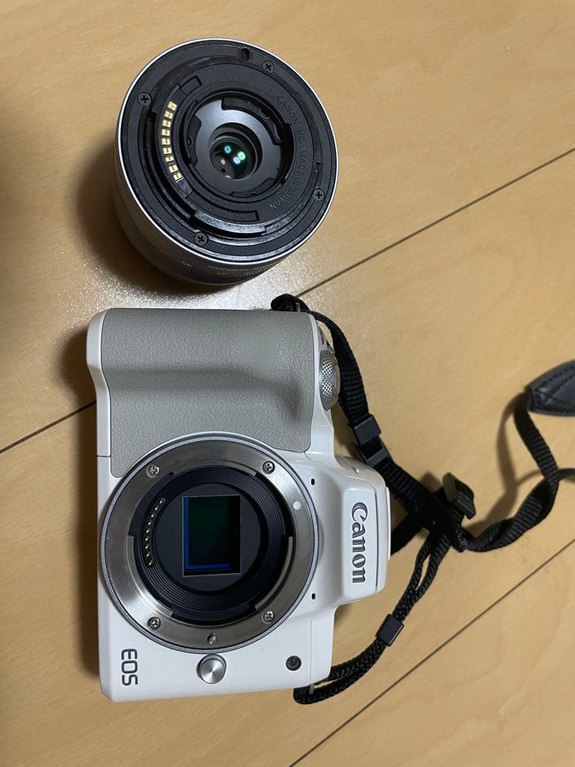 Canon EOS Kiss M ミラーレス一眼　レンズセット