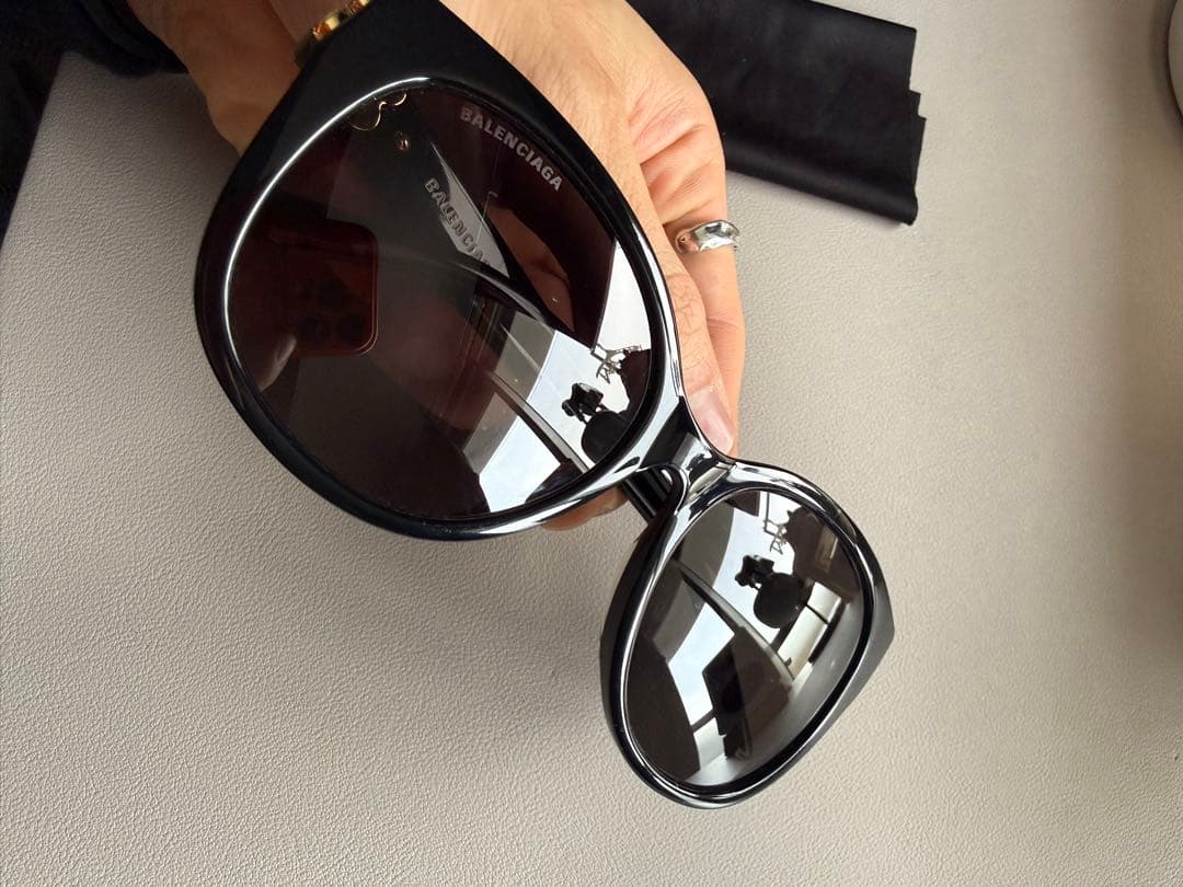 BALENCIAGA バレンシアガ サングラス 【ケース付き】