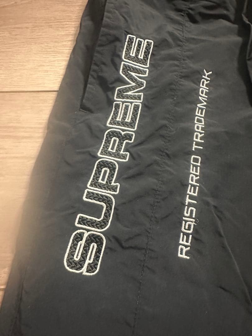 SUPREME ブラック ナイロンパンツ