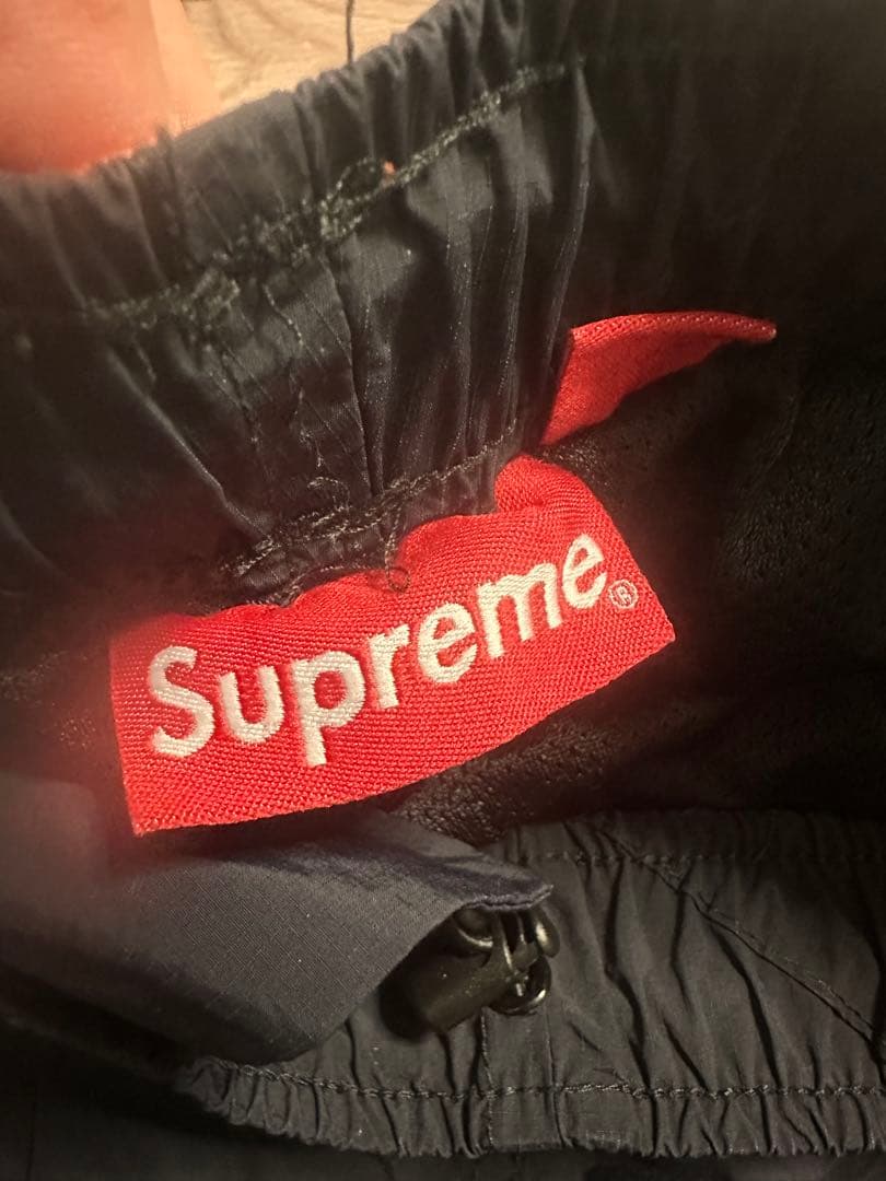 SUPREME ブラック ナイロンパンツ