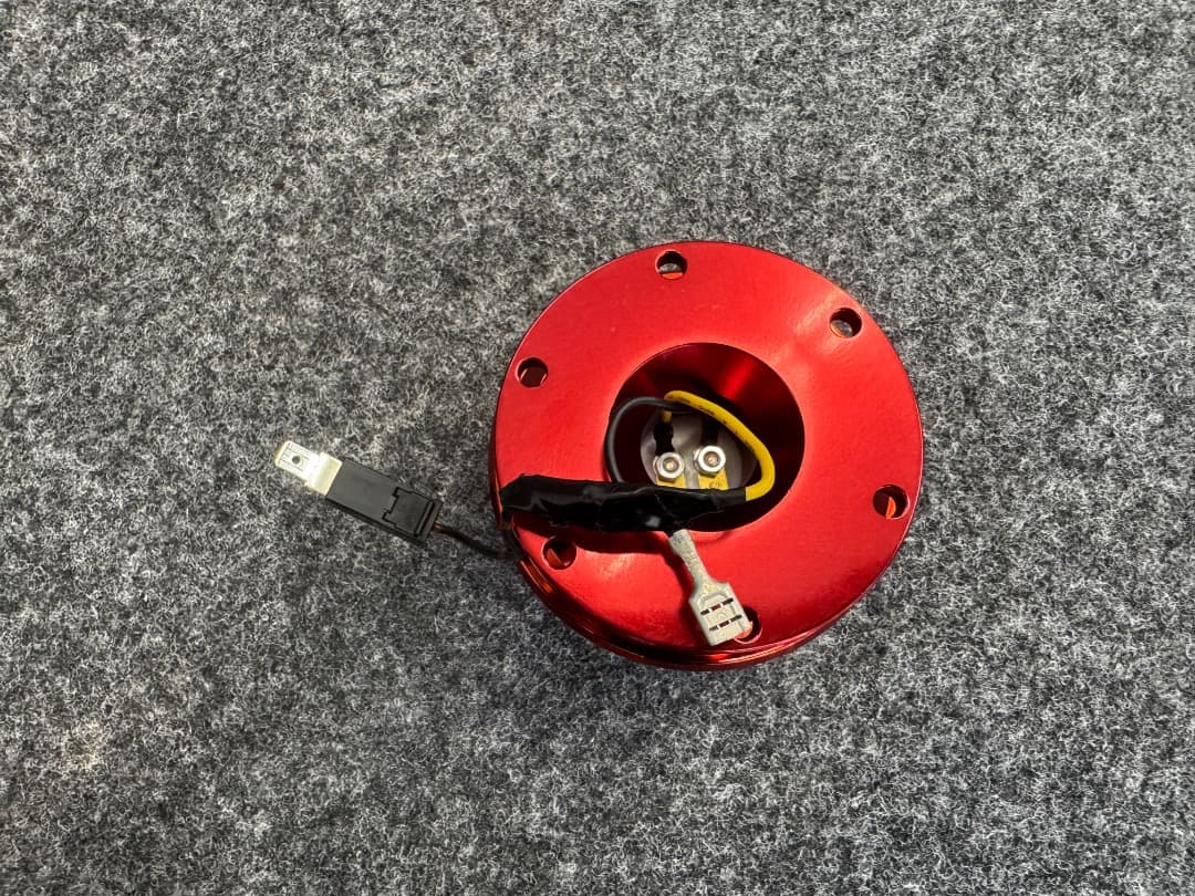 NRG クイックリリース レッド