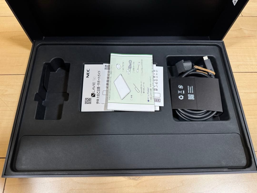 NEC LAVIE Android Tablet PC-T1495HAS〔美品〕