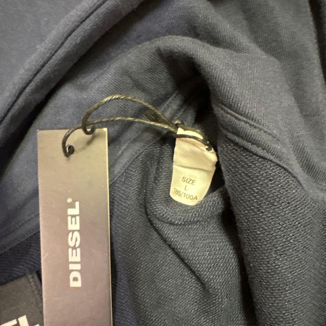 新品、未使用DIESEL ネイビー ジップアップパーカー Lサイズ