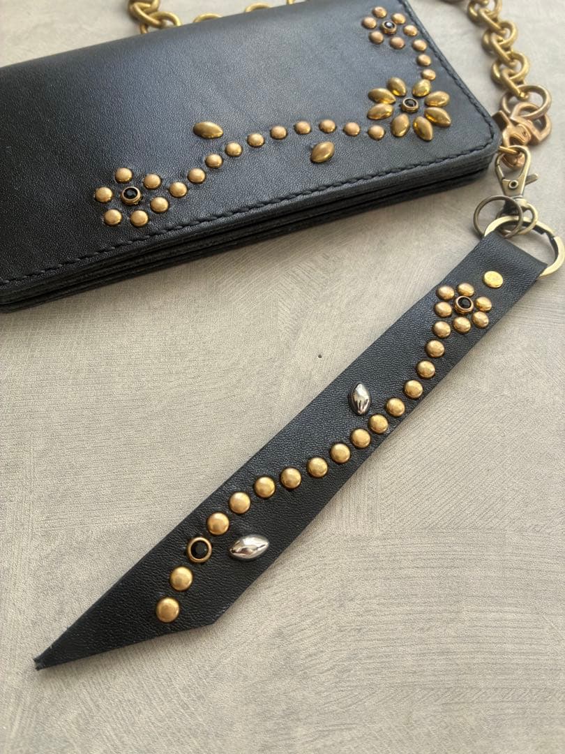 フラワースタッズ　トラッカーウォレット‼️