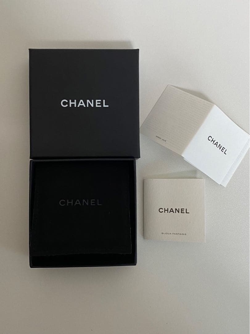 シャネル　CHANEL ブローチ　パール 正規品　直営店