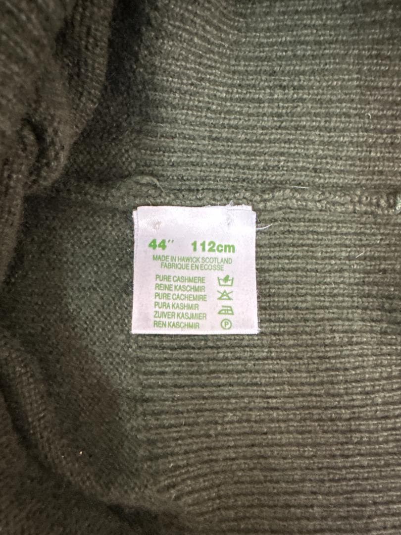 ジョンストンズ オブ エルガン ピュアカシミヤ製Vネックアーガイルセーター 44