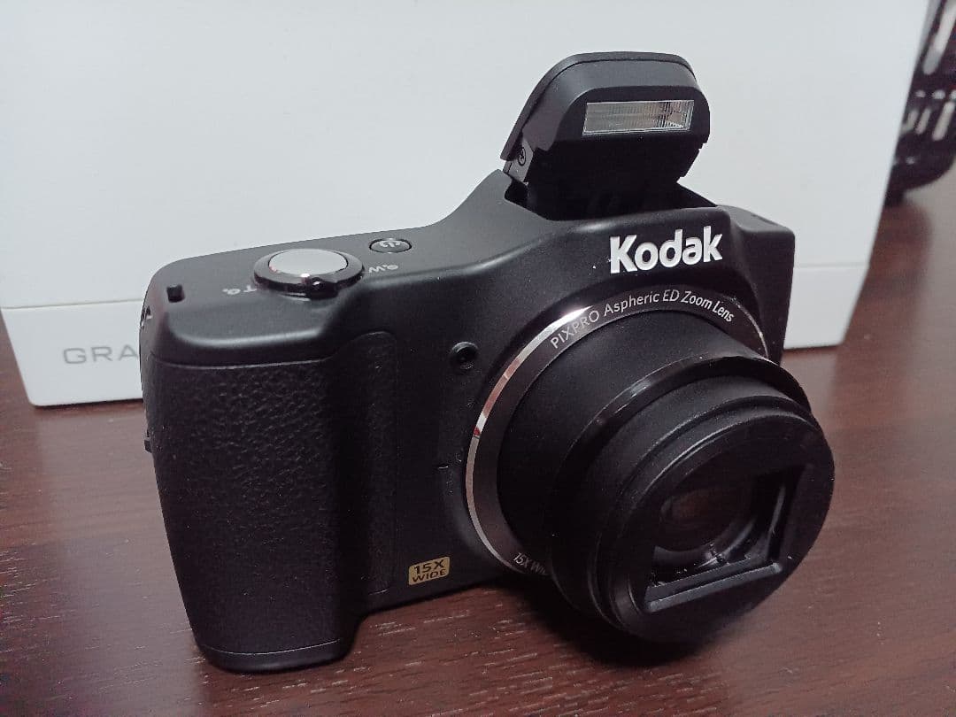 は*し様 【美品】動作確認済Kodak Pixpro FZ152 コンパクトデジ