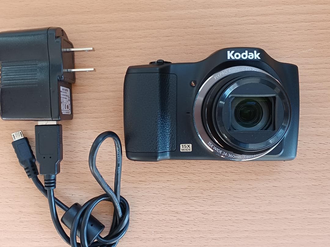は*し様 【美品】動作確認済Kodak Pixpro FZ152 コンパクトデジ