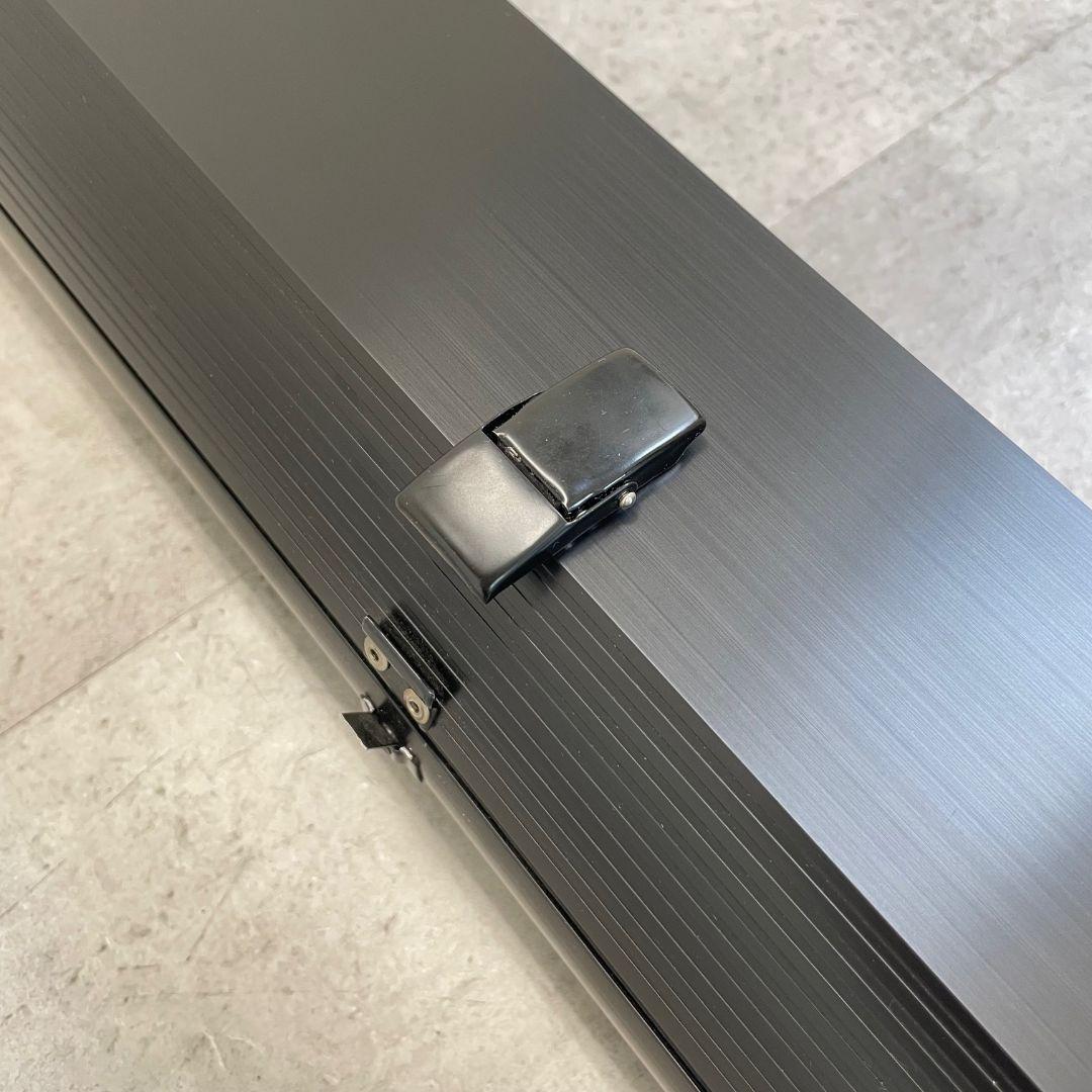 大型 ロールスクリーン スタンド式　モバイルスクリーン