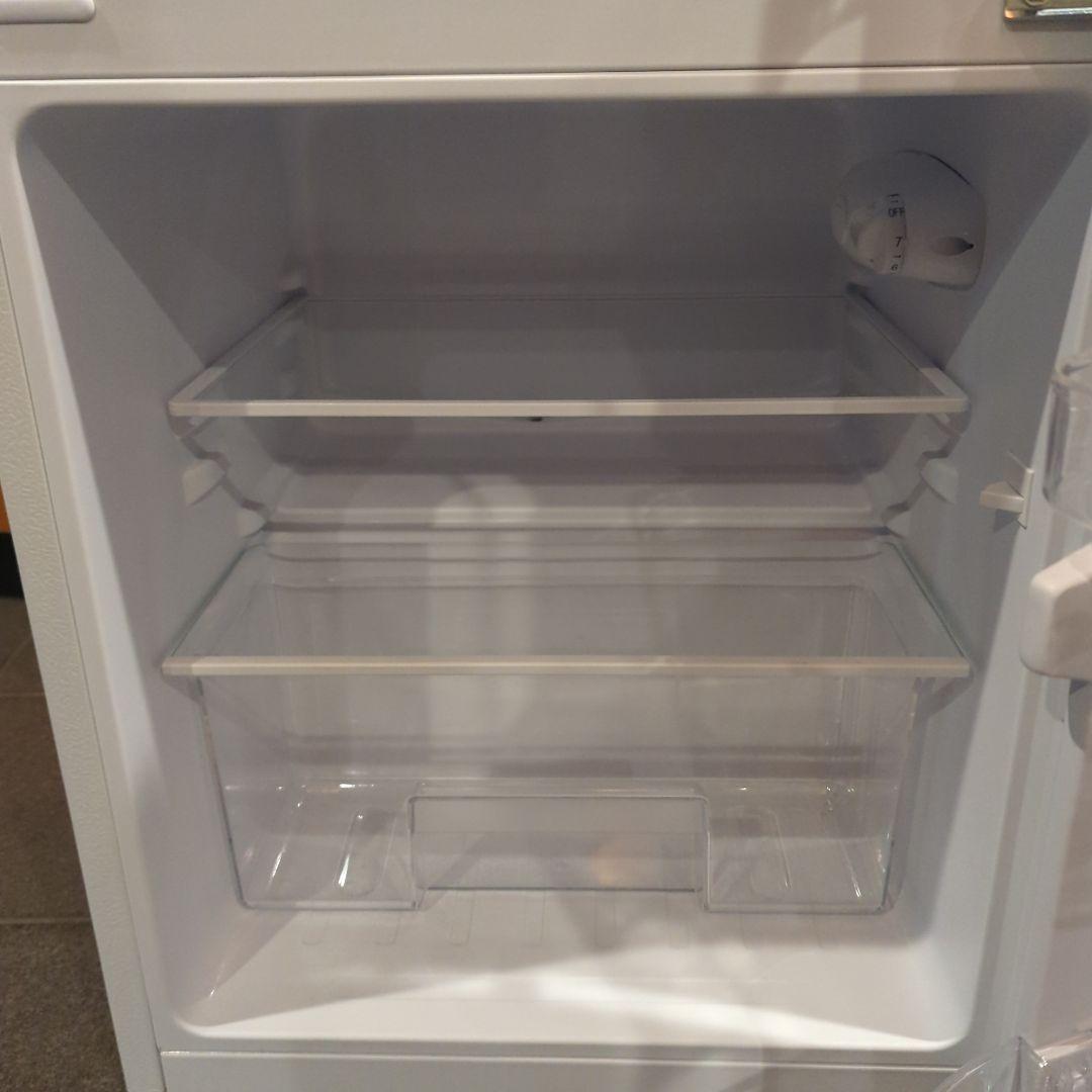 アズサ極美品☆2022年製！(東京23区のみ送料と設置無料)冷蔵庫
