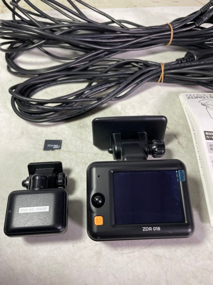 COMTEC ZDR 018 ドライブレコーダー　前後