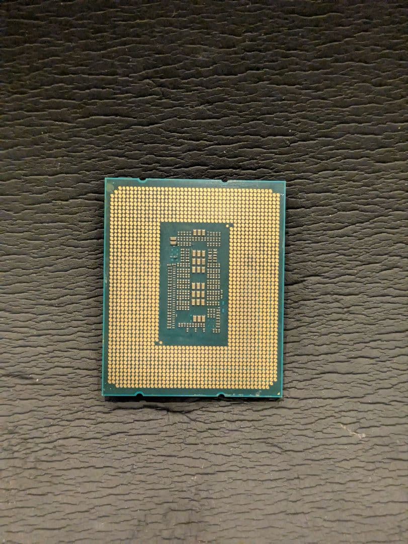 B*3様 Intel 12700 ES QXQ4